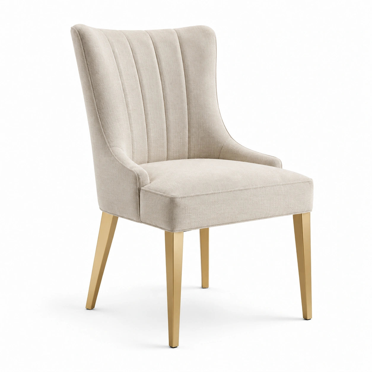 Chaise avec accoudoirs en tissu beige rembourré, pieds en métal doré, dossier haut cannelé, 60 × 66 × 94 cm